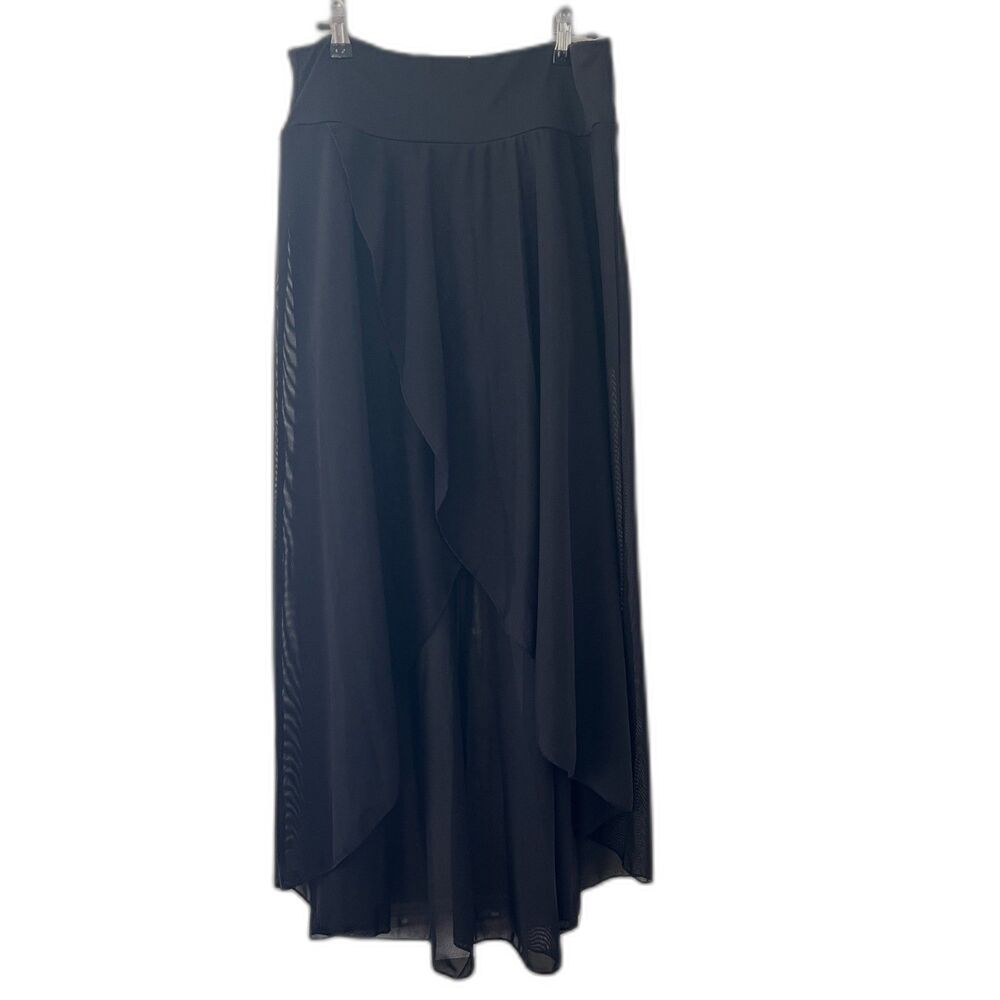 Halara High Low Skirt with Built In Shorts Size Large - Picture 3 of 9